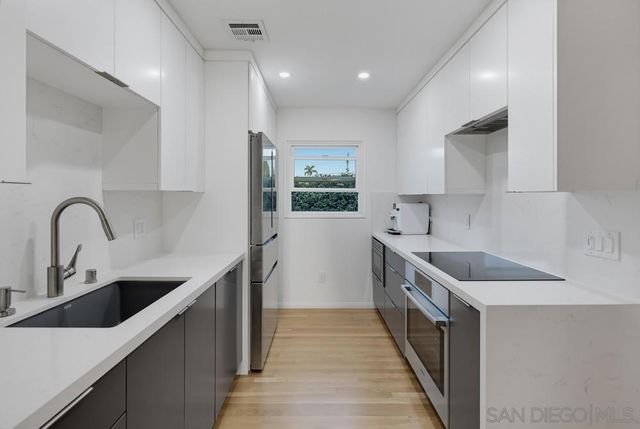 3381 N Mountain View, San Diego, CA 92116