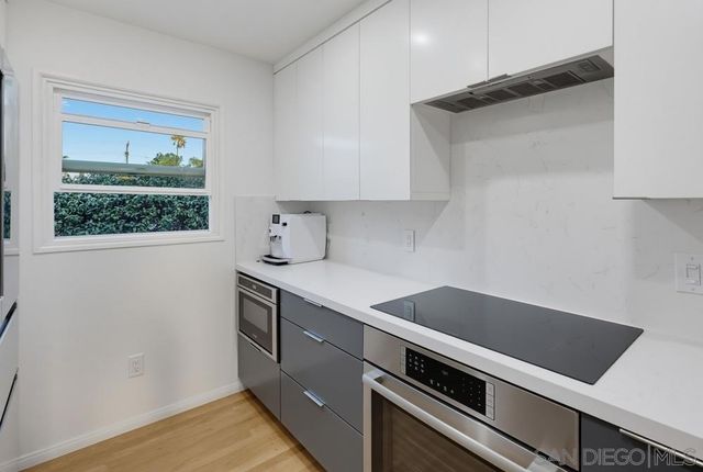 3381 N Mountain View, San Diego, CA 92116
