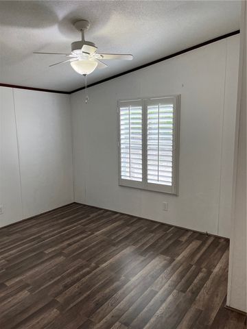 695 S Vista, Sandia, TX 78383