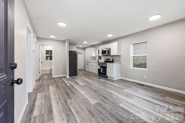 1829 Taylor Avenue, Charlotte, NC 28216