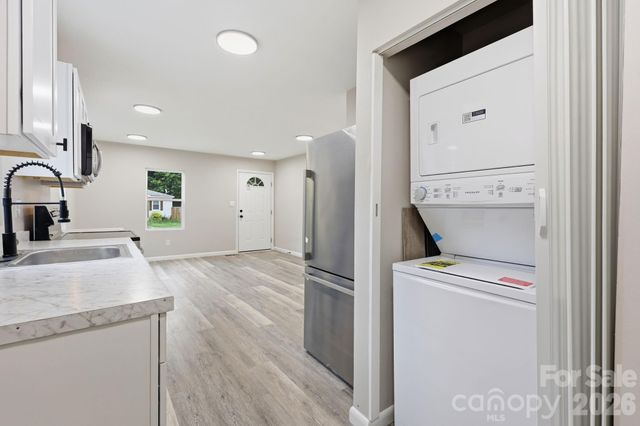 1829 Taylor Avenue, Charlotte, NC 28216