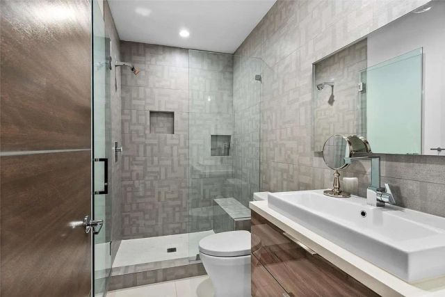 801 N Kilkea Drive, Los Angeles, CA 90046