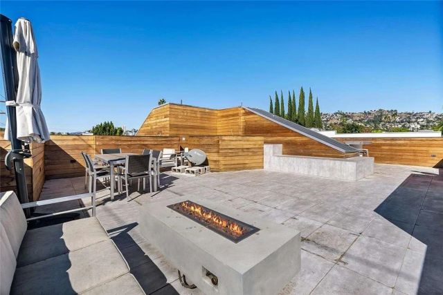801 N Kilkea Drive, Los Angeles, CA 90046