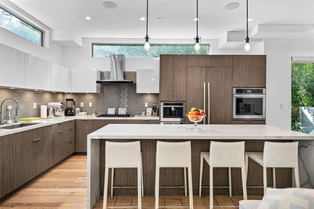 801 N Kilkea Drive, Los Angeles, CA 90046