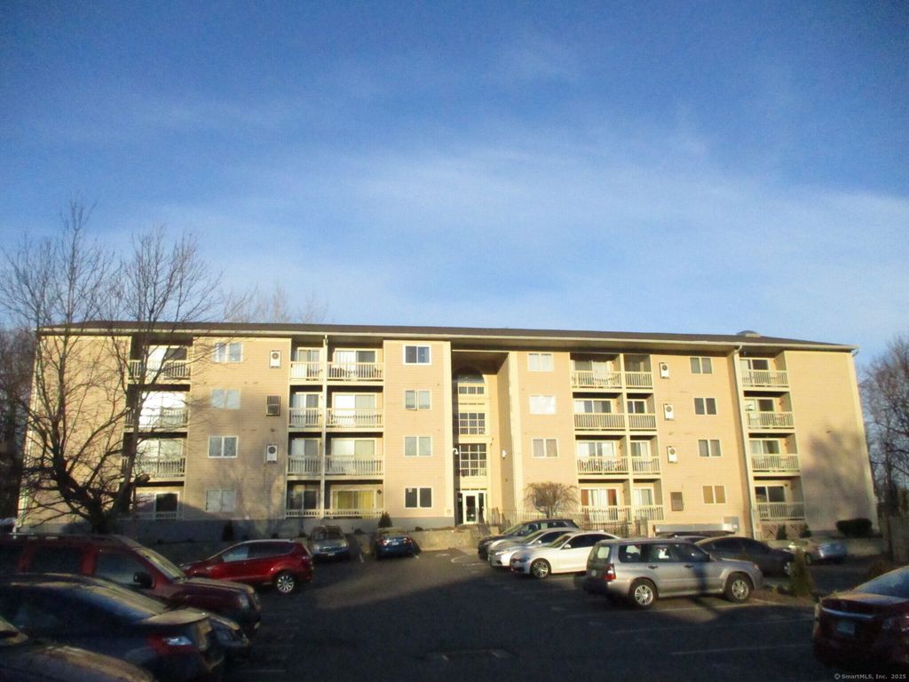 980 Lindley Street 401H, Bridgeport, CT 06606