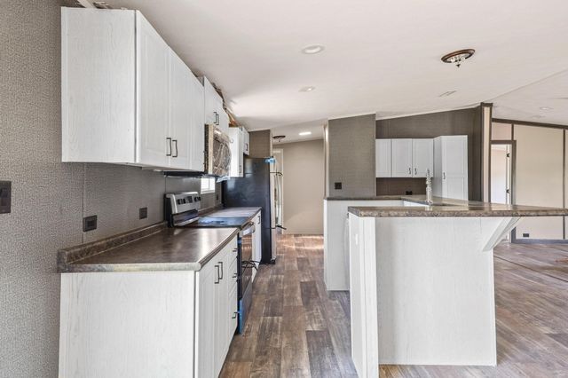 225 Hemby Way, Bonham, TX 75418