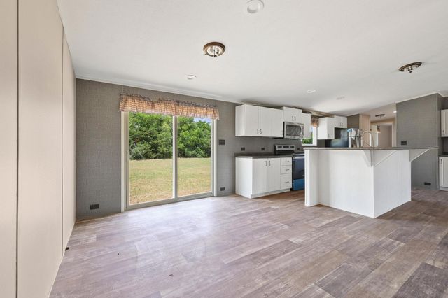 225 Hemby Way, Bonham, TX 75418