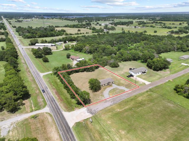 225 Hemby Way, Bonham, TX 75418