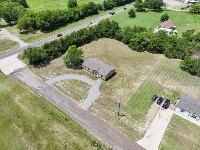 225 Hemby Way, Bonham, TX 75418