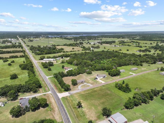 225 Hemby Way, Bonham, TX 75418