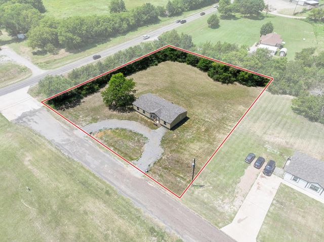 225 Hemby Way, Bonham, TX 75418
