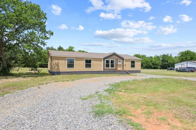225 Hemby Way, Bonham, TX 75418