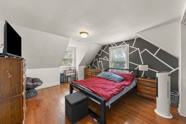 1217 Degener Avenue, Elmhurst, IL 60126