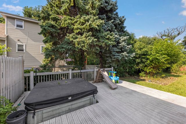 1217 Degener Avenue, Elmhurst, IL 60126