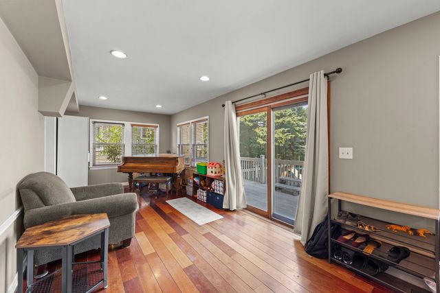 1217 Degener Avenue, Elmhurst, IL 60126