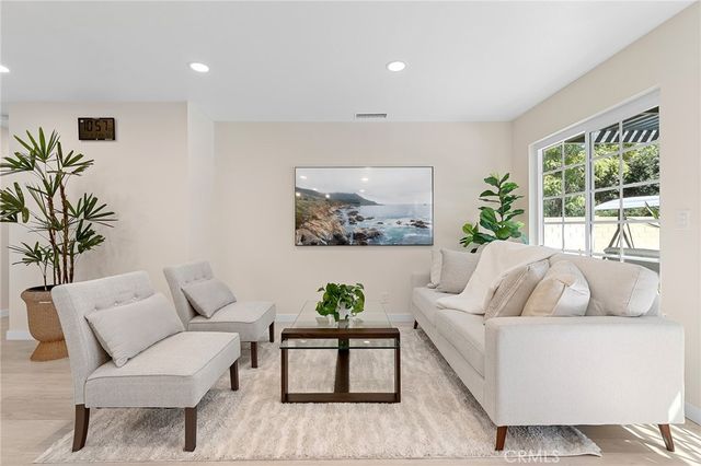 624 Great Bend Dr, Diamond Bar, CA 91765