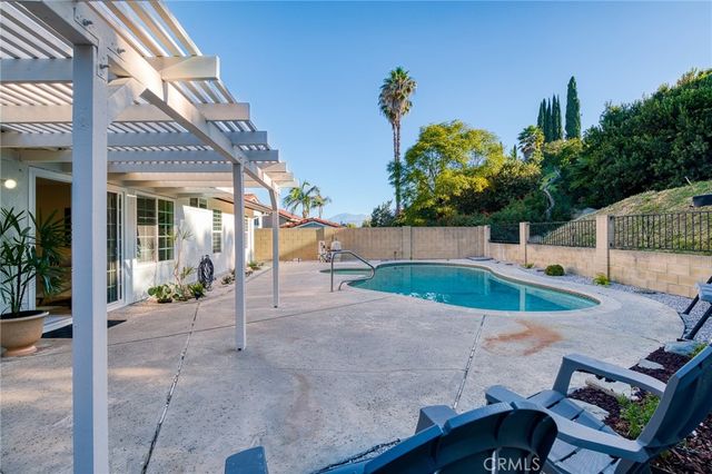 624 Great Bend Dr, Diamond Bar, CA 91765