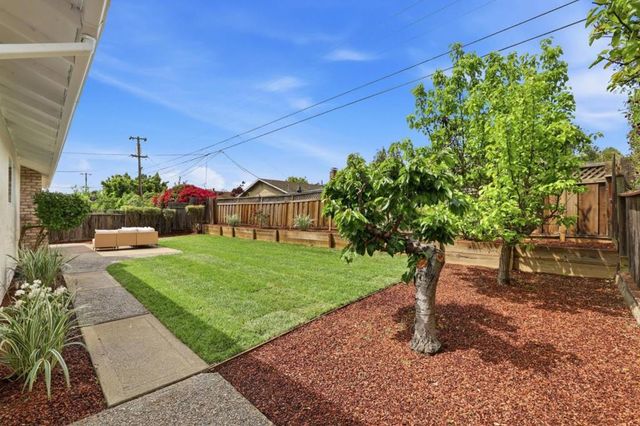 1537 Mallard Way, Sunnyvale, CA 94087