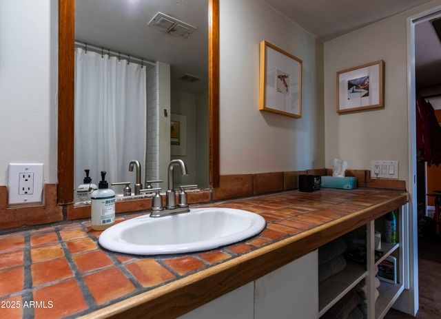 4225 N 36th Street 34, Phoenix, AZ 85018