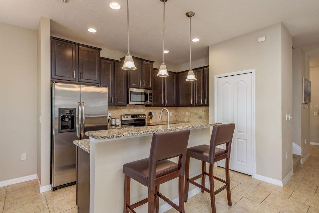 Image 7 of property listing at 10493 WHITTINGTON COURT, Largo, FL 33773