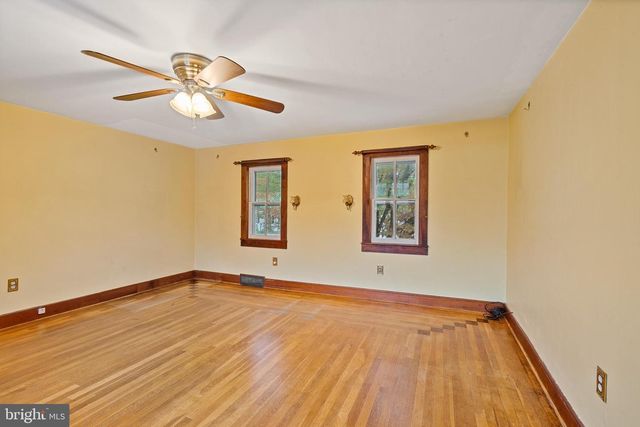 75 N MAIN ST, Cranbury, NJ 08512