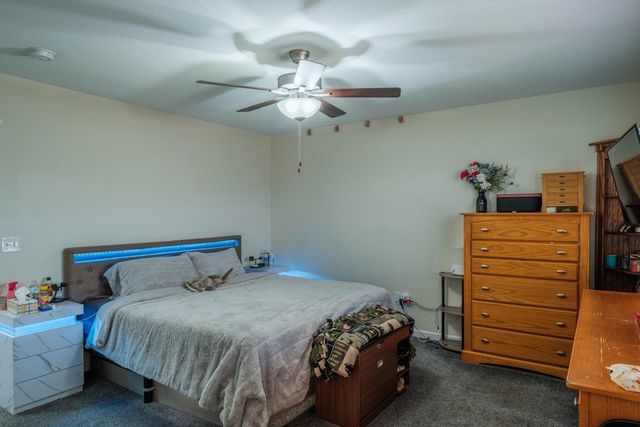 1115 Nautical Dr, Salina, KS 67401