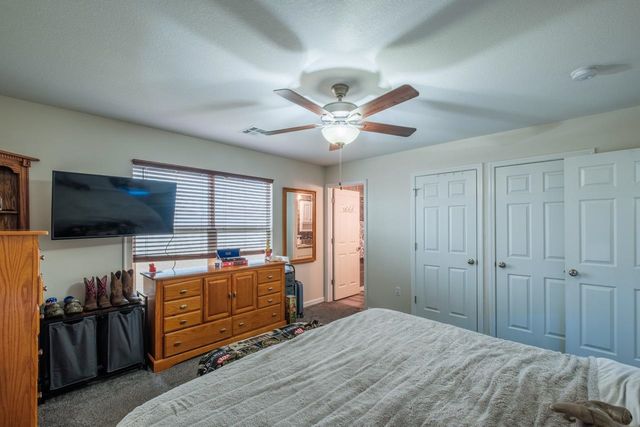 1115 Nautical Dr, Salina, KS 67401