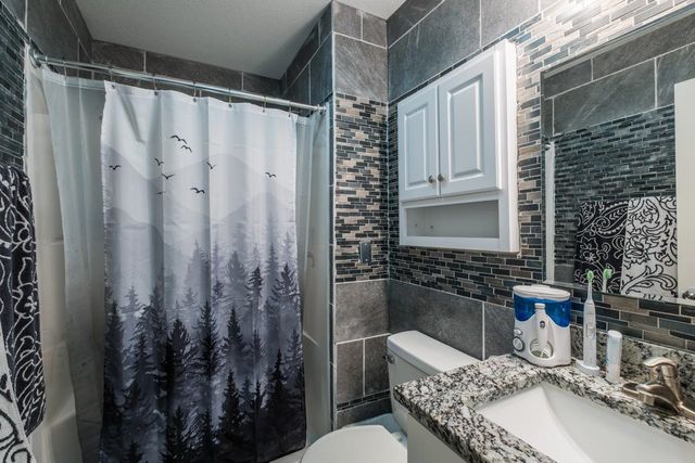 1115 Nautical Dr, Salina, KS 67401