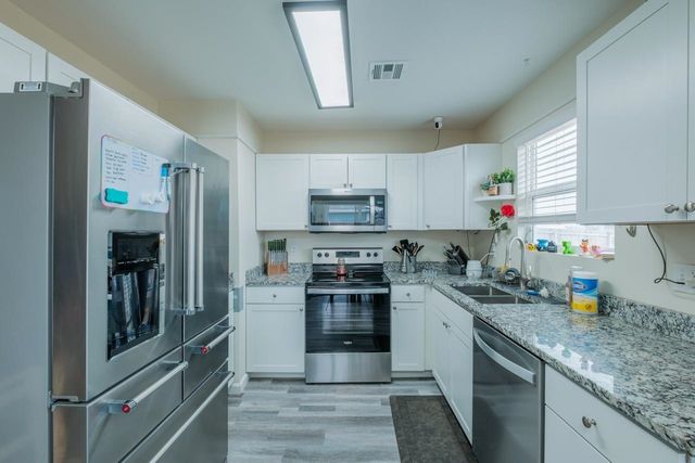 1115 Nautical Dr, Salina, KS 67401