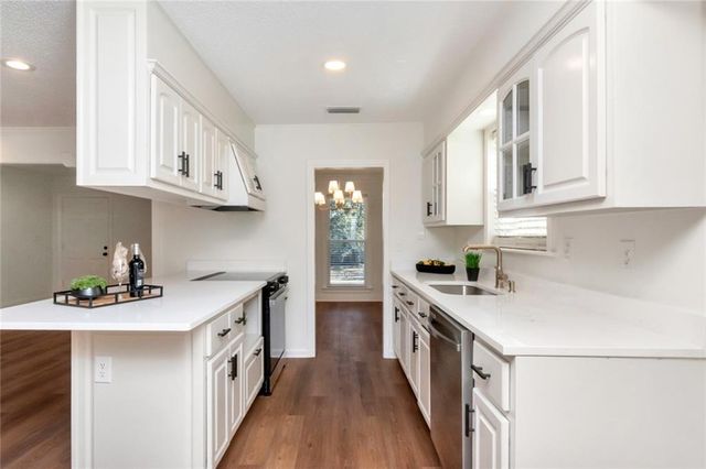 728 Brannan E Drive, Mobile, AL 36693