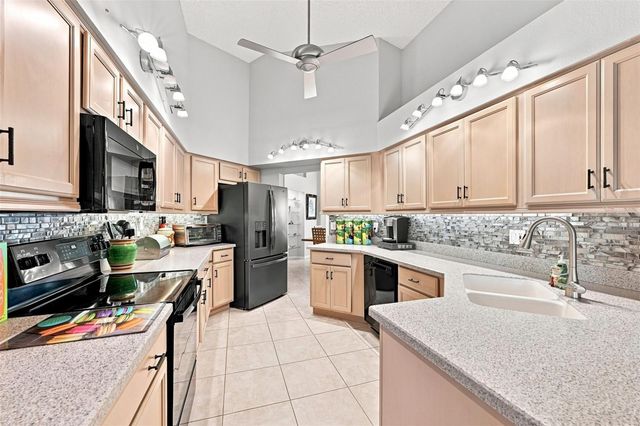 1807 E DEL WEBB BOULEVARD, Sun City Center, FL 33573