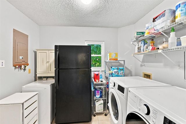 1807 E DEL WEBB BOULEVARD, Sun City Center, FL 33573