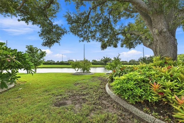 1807 E DEL WEBB BOULEVARD, Sun City Center, FL 33573
