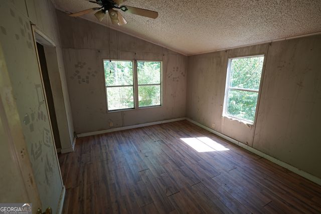 300 Jackson Road, Cleveland, GA 30528