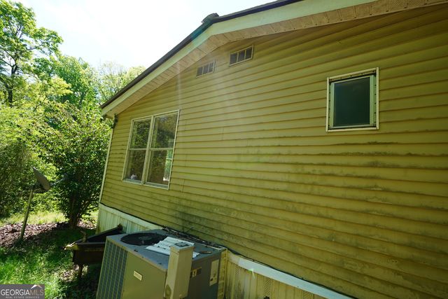 300 Jackson Road, Cleveland, GA 30528