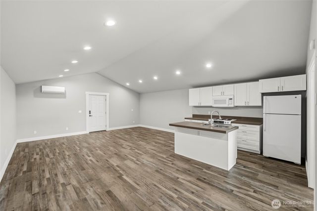 458 E Stretch Island Road S, Grapeview, WA 98546