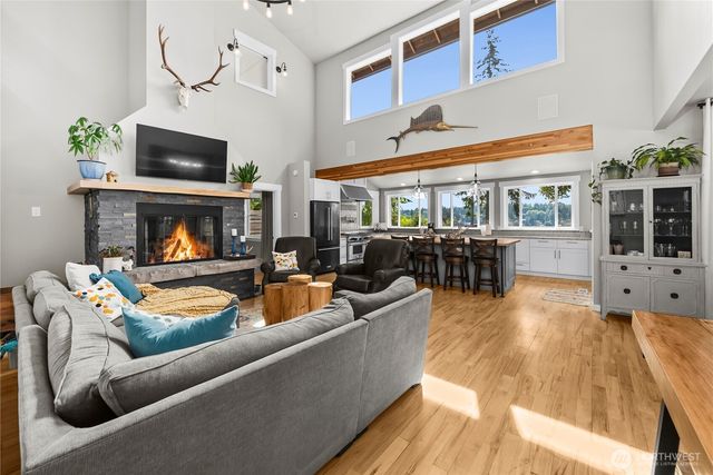 458 E Stretch Island Road S, Grapeview, WA 98546