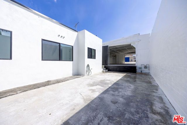 718 Centinela Avenue, Inglewood, CA 90302