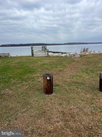 21 MIDWAY DR, Earleville, MD 21919