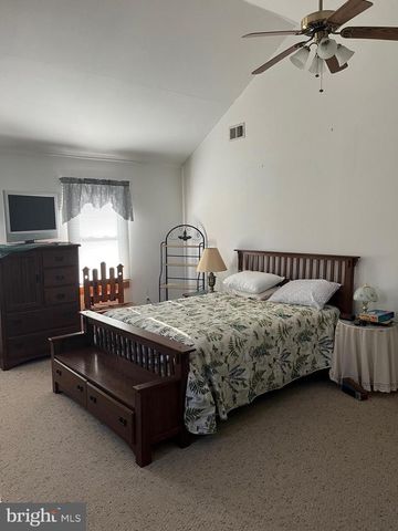 21 MIDWAY DR, Earleville, MD 21919