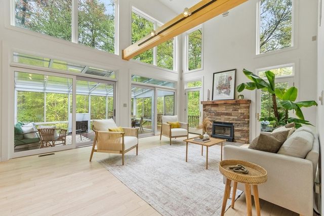 315 Nagog Hill Rd, Acton, MA 01720