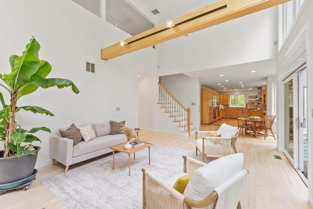 315 Nagog Hill Rd, Acton, MA 01720