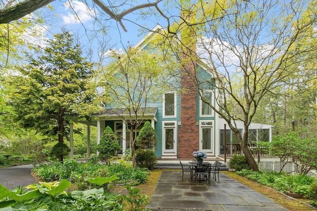 315 Nagog Hill Rd, Acton, MA 01720