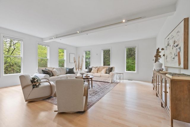 315 Nagog Hill Rd, Acton, MA 01720