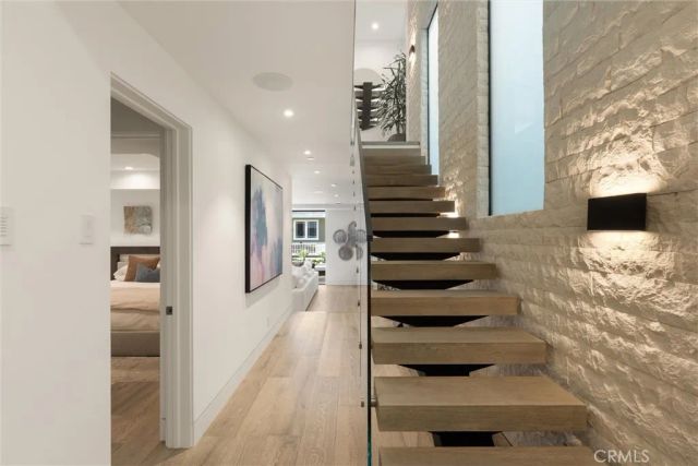 324 18th Street, Manhattan Beach, CA 90266