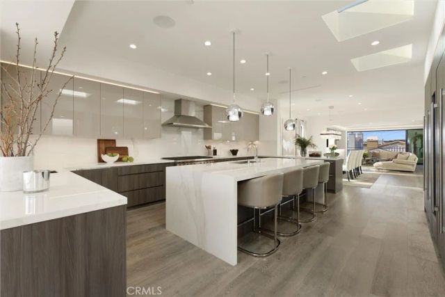 324 18th Street, Manhattan Beach, CA 90266