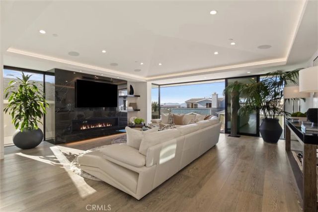 324 18th Street, Manhattan Beach, CA 90266