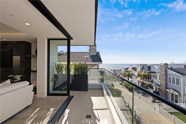 324 18th Street, Manhattan Beach, CA 90266