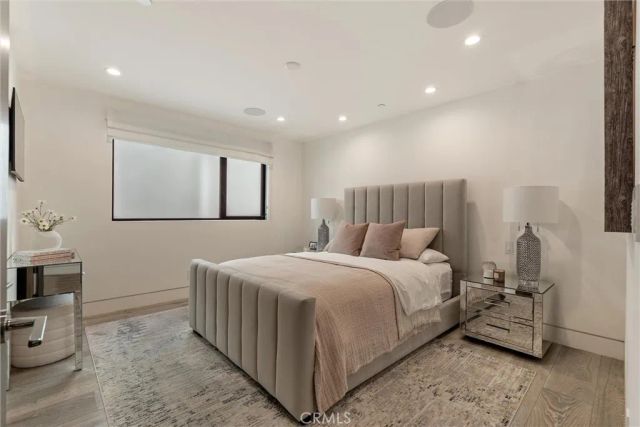 324 18th Street, Manhattan Beach, CA 90266