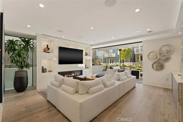 324 18th Street, Manhattan Beach, CA 90266